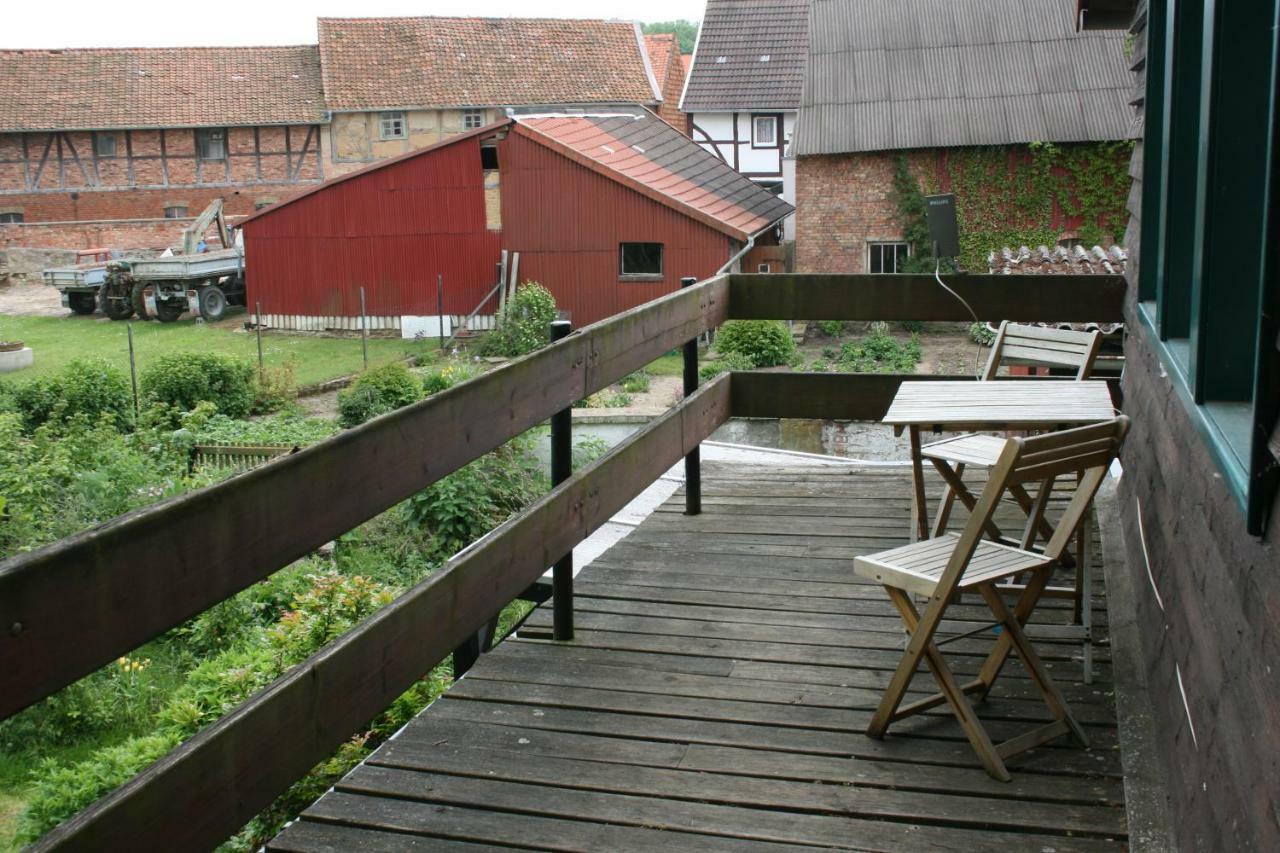 Apartments Café Brennnessel Veltheim Esterno foto